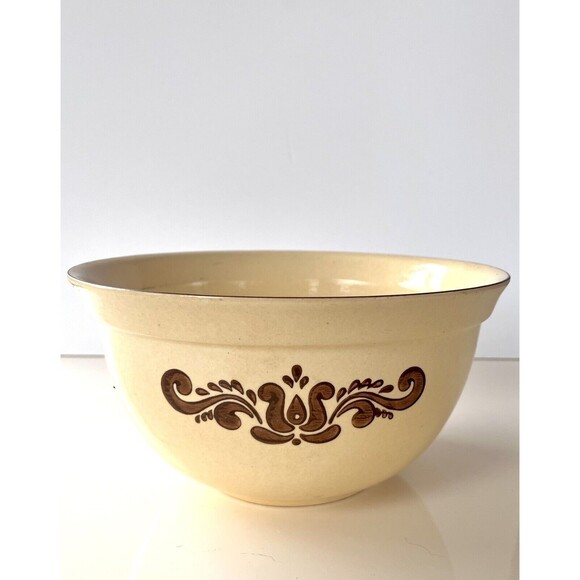 Pfaltzgraff Village 3 Qt. / 9.5" Mixing Bowl #458 Old Castle Backstamp Chipped - Picture 1 of 6